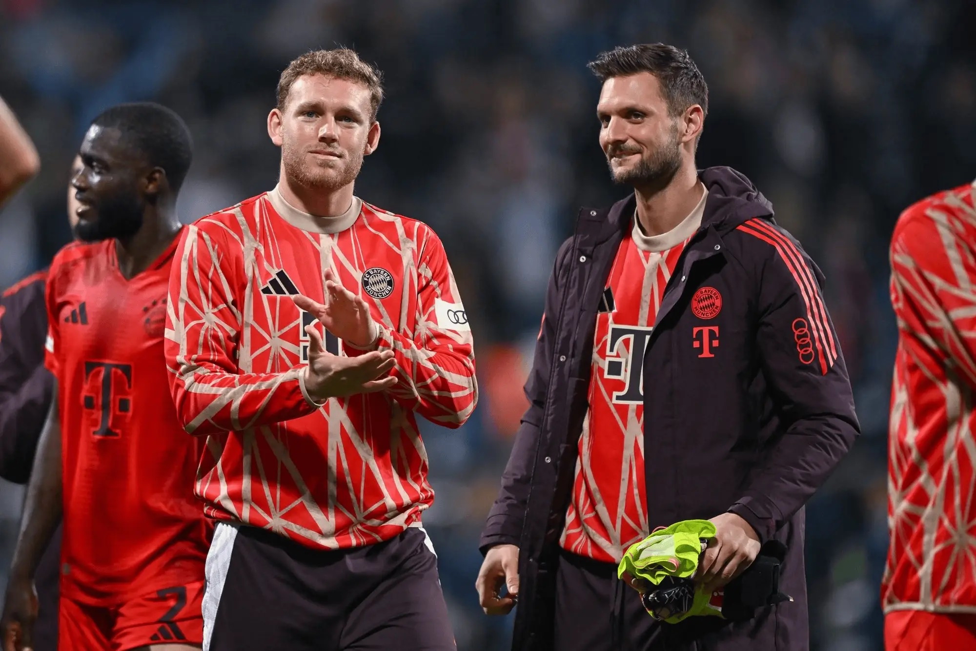 拜仁慕尼黑胜出，继续领跑德甲榜首位置的简单介绍