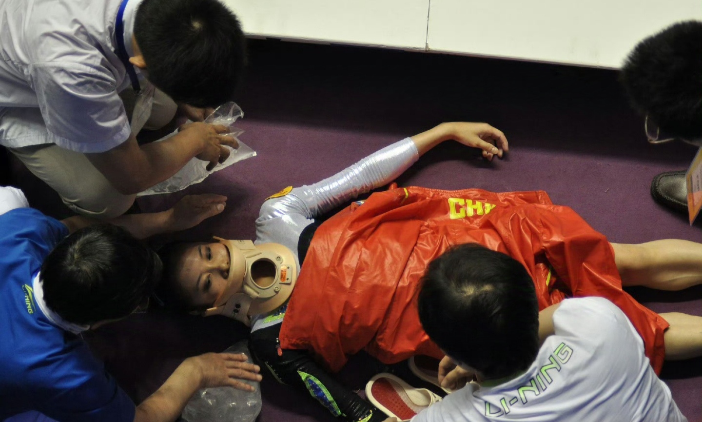 包含体操比赛惊险刺激选手默契配合的词条 包含体操比赛惊险刺激选手默契配合的词条