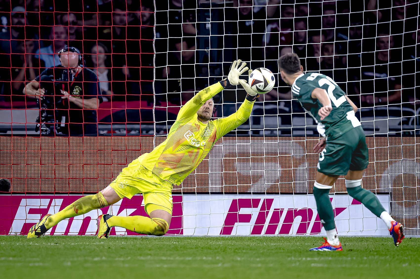 南特客场逆转阿贾克斯,惊险晋级 南特客场逆转阿贾克斯,惊险晋级