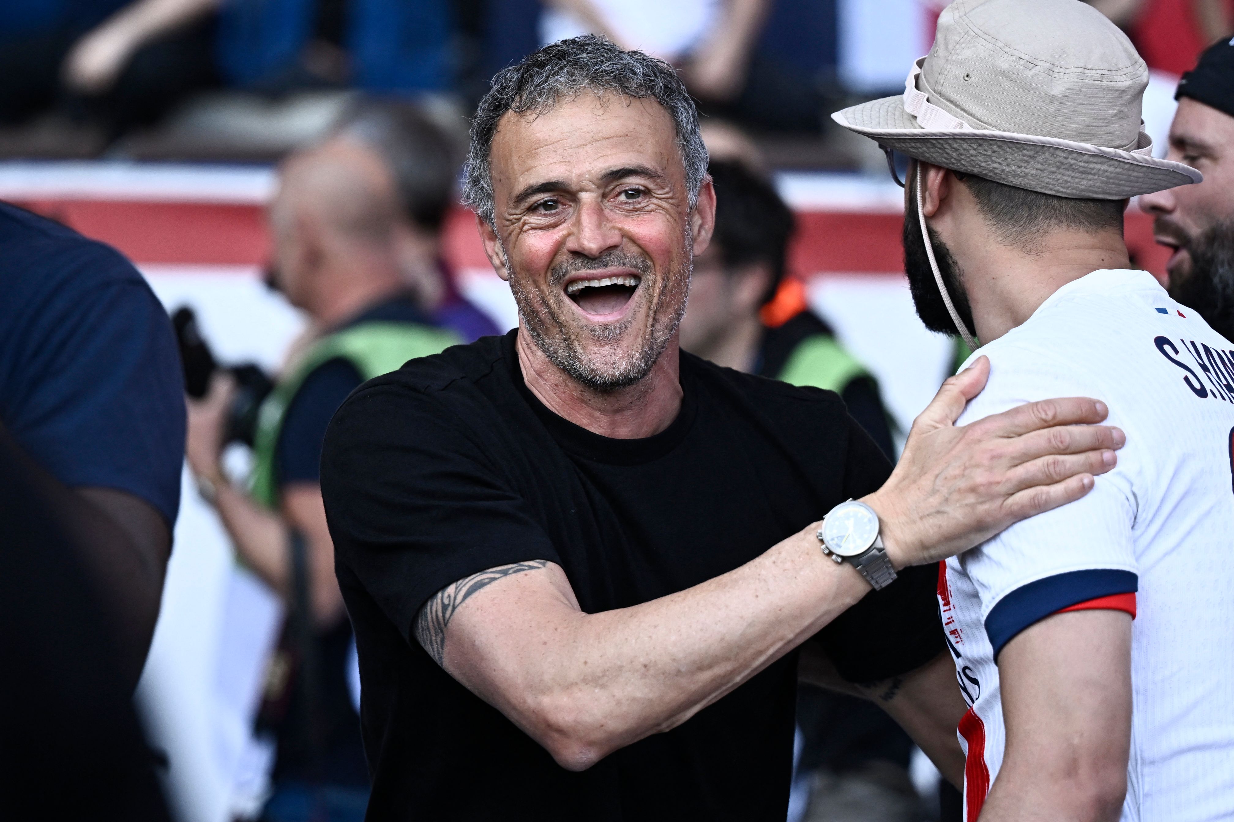 法国队以斗志取得下一轮资格的简单介绍 法国队以斗志取得下一轮资格的简单介绍