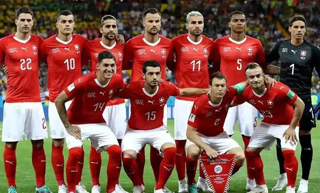 瑞士队在欧国联半决赛中与意大利队对决