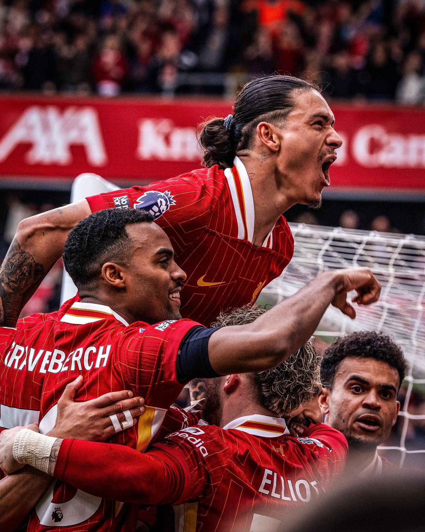 创造历史:球队在国际赛事中喜获胜利的简单介绍 创造历史:球队在国际赛事中喜获胜利的简单介绍