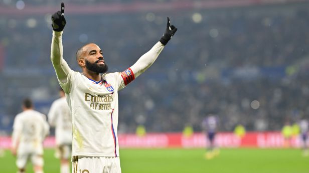 包含里昂主帅因球队表现不佳被解职,换帅生变的词条 包含里昂主帅因球队表现不佳被解职,换帅生变的词条