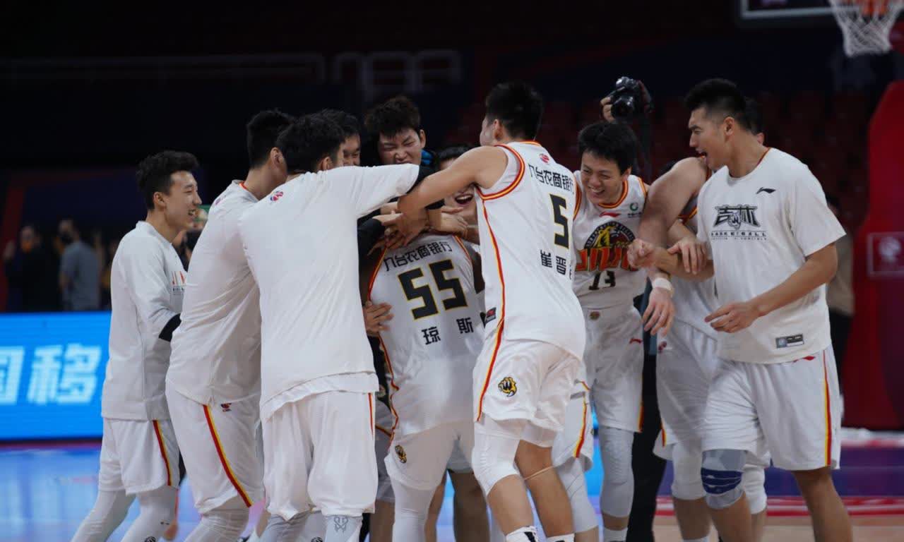 辽宁队力擒江苏,取得关键胜利 辽宁队力擒江苏,取得关键胜利