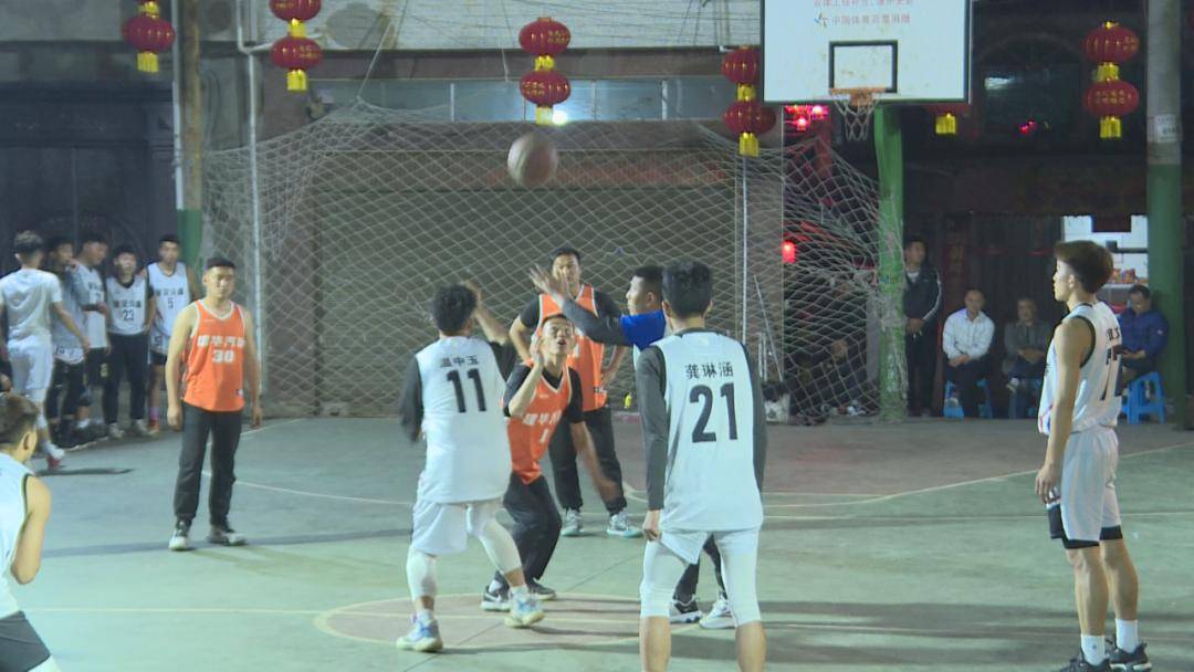 关于比赛暴力风卷云涌,球员斗志昂扬士气十足的信息 关于比赛暴力风卷云涌,球员斗志昂扬士气十足的信息