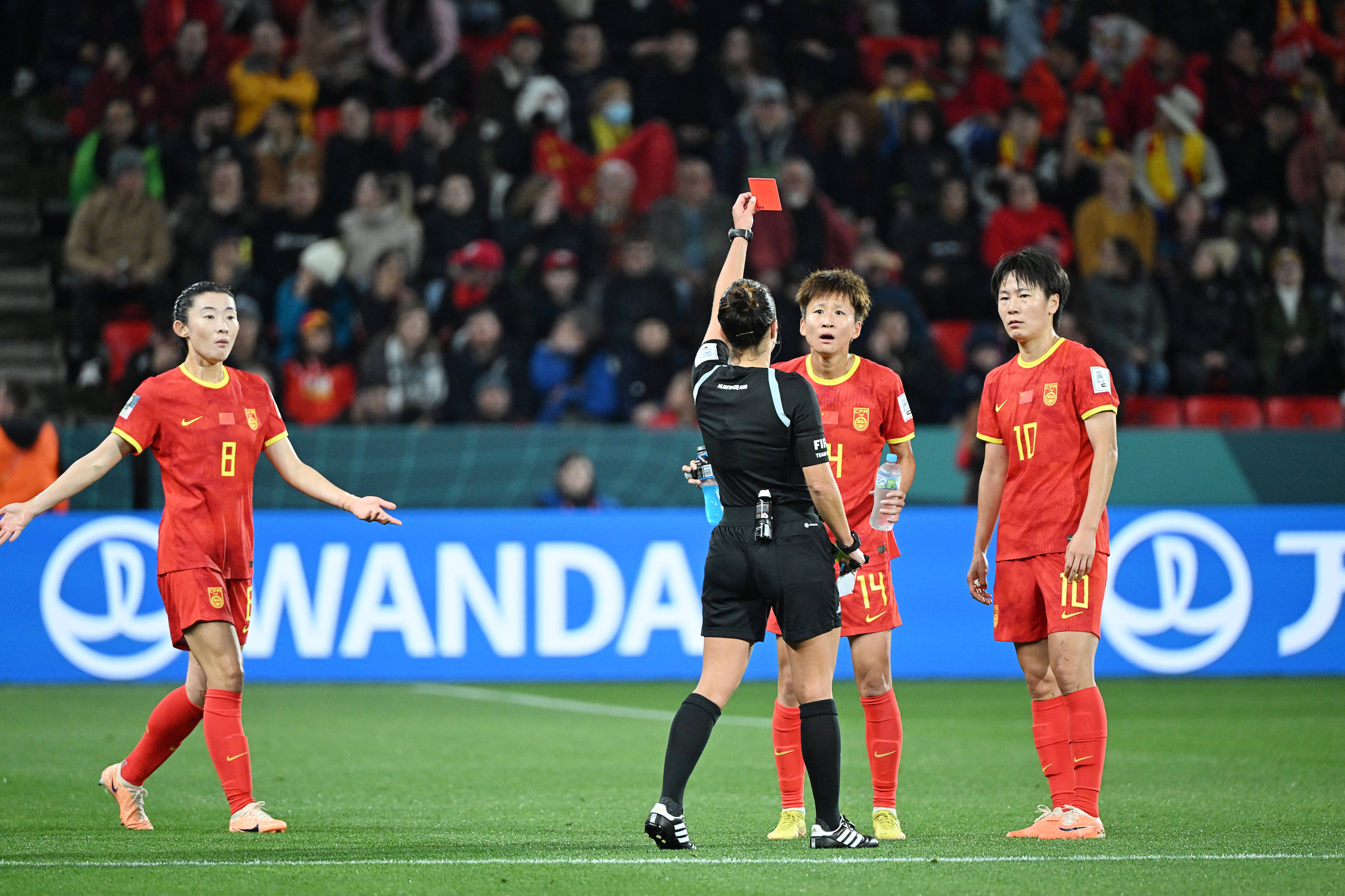 关于卫冕冠军实力不减！中国国家女足提前取得小组头名的信息