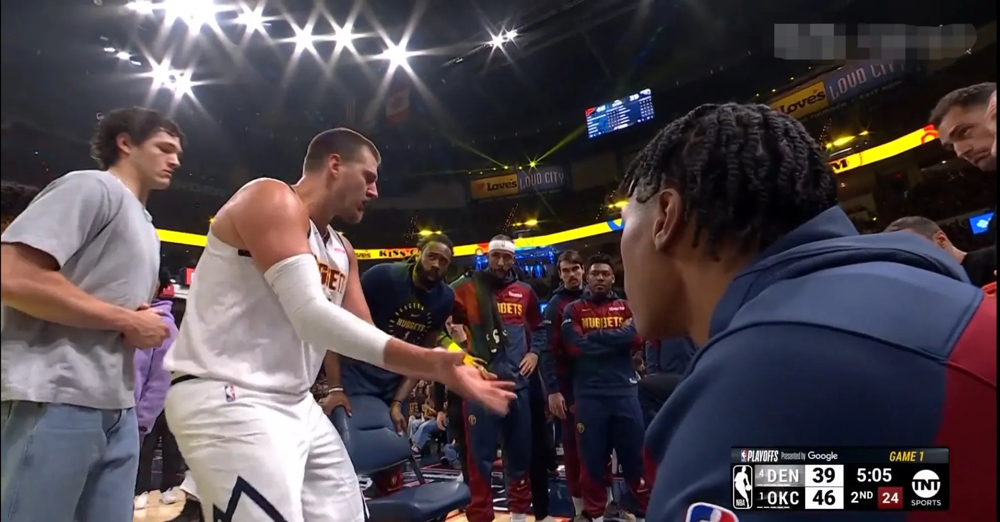 关于掘金前锋爆发,助球队连胜领跑西部的信息 关于掘金前锋爆发,助球队连胜领跑西部的信息