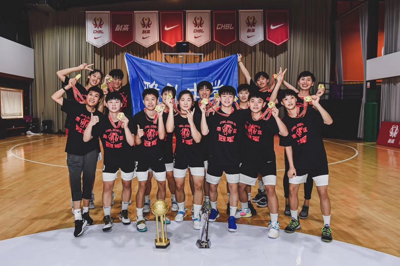 恒大团结协作联手打败对手夺冠军 恒大团结协作联手打败对手夺冠军