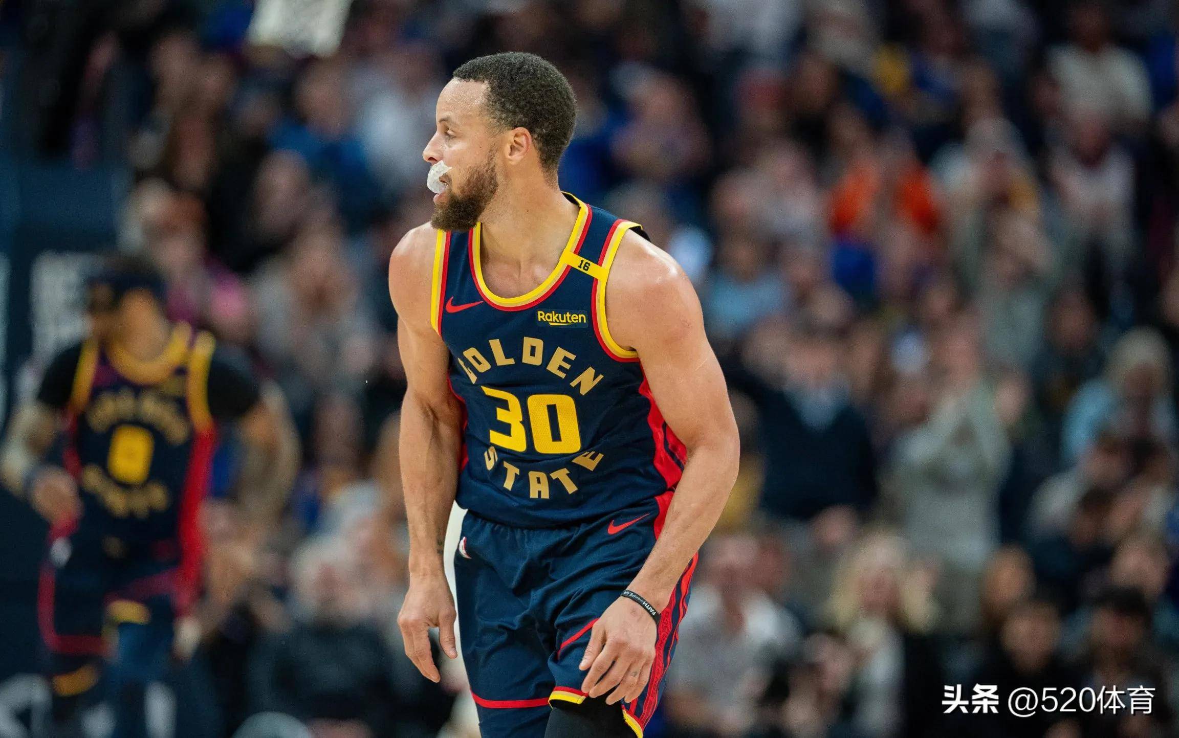 勇士胜热火,库里砍下30分 勇士胜热火,库里砍下30分