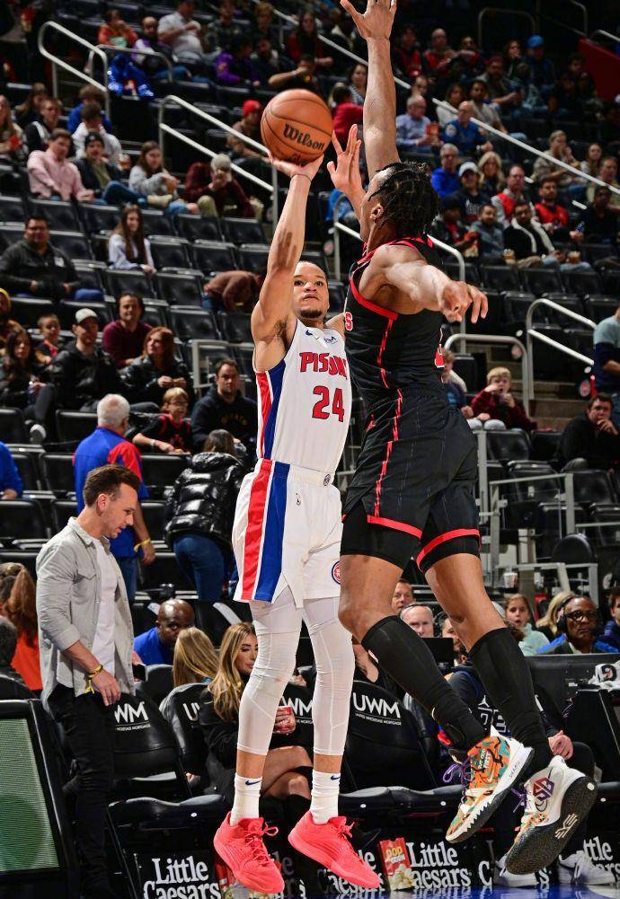 尼克斯险胜猛龙,霍纳塞克喜笑颜开 尼克斯险胜猛龙,霍纳塞克喜笑颜开