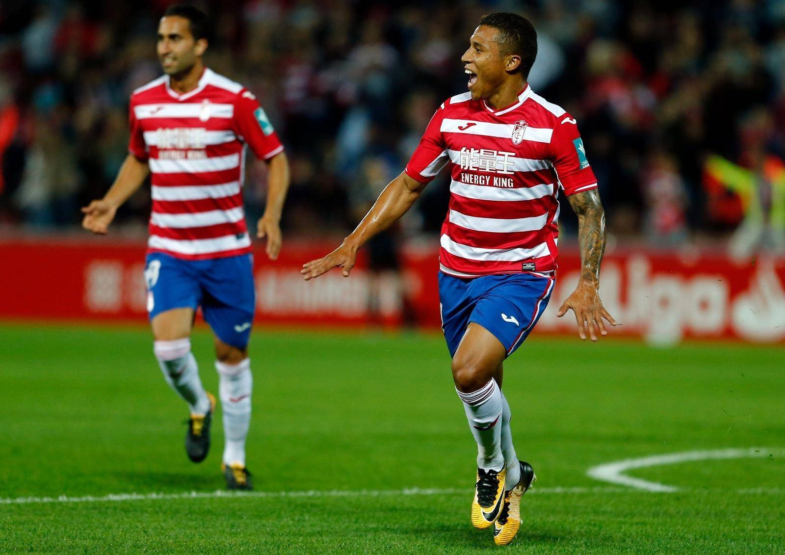 格拉纳达队在比赛中取得胜利 格拉纳达队在比赛中取得胜利