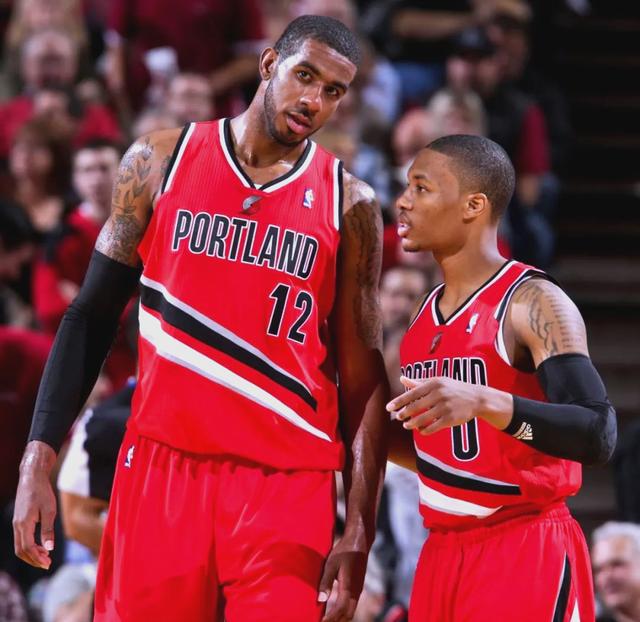 开拓者力克马刺，利拉德砍下25分